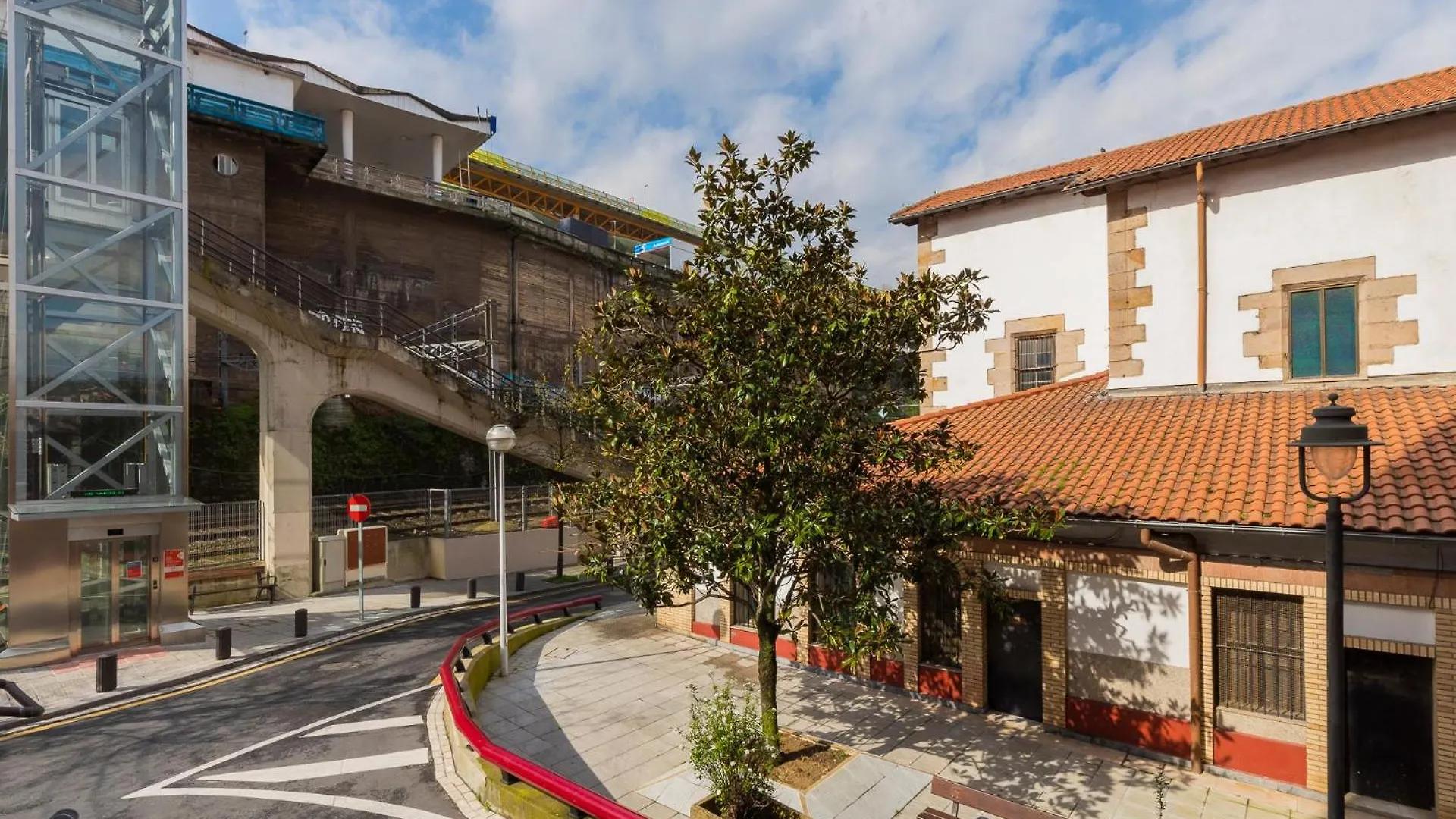 Akomodat En Apartamento Luminoso Junto Al Paseo De La Ria Bilbao Apartment